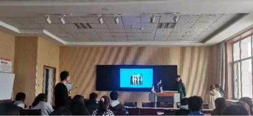 人文社会科学学院开展“教学观摩促成长”  活动
