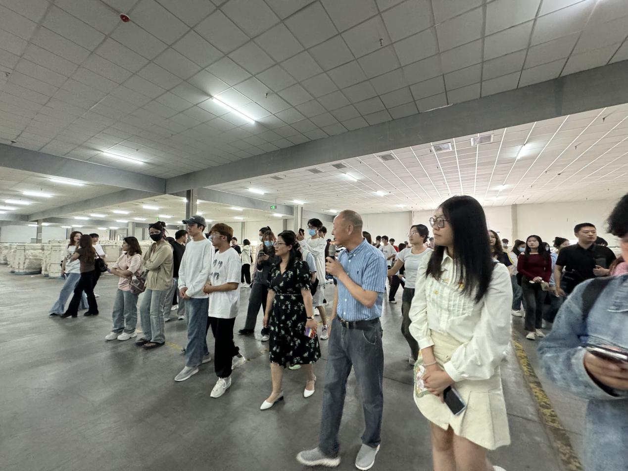 扬帆起航，共绘蓝图——2025届经济贸易与管理学院国际经济与贸易专业毕业实习动员大会暨安全教育顺利召开
