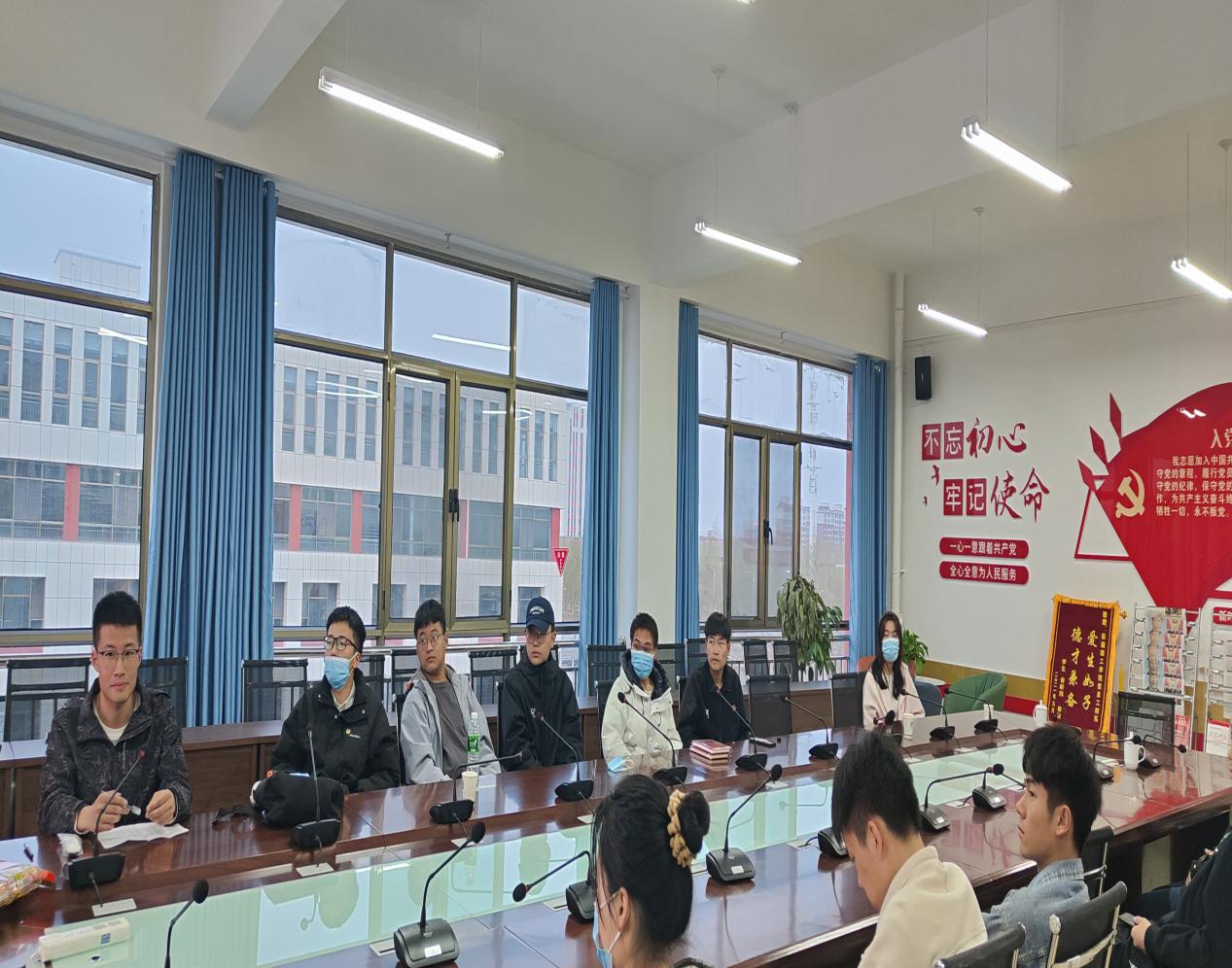 【迎评促建】信息工程学院党政办组织召开新媒体中心 筹备工作会议
