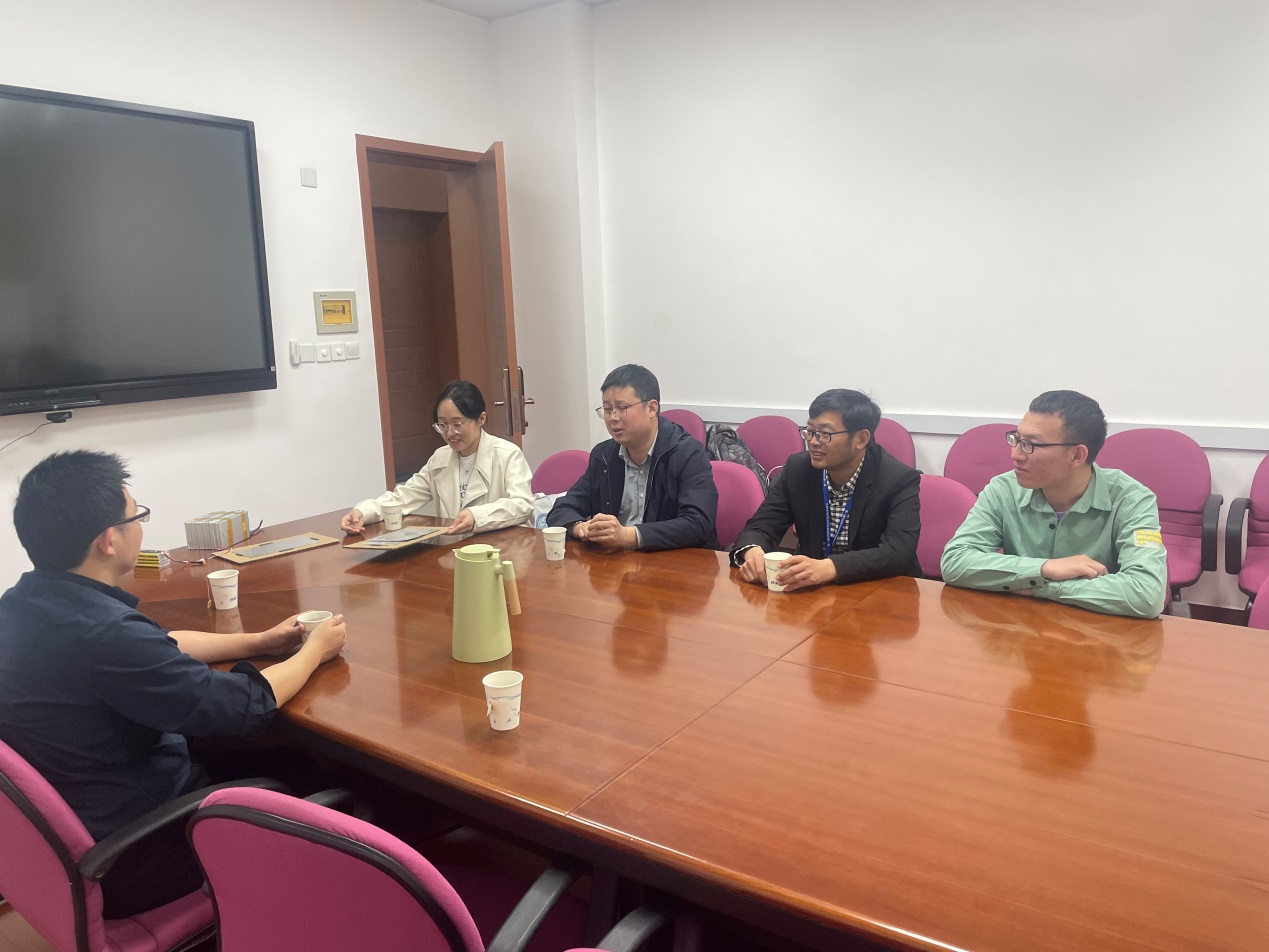 【迎评促建】能源化工工程学院李守柱教授一行前往东华大学纺织科技创新中心交流学习