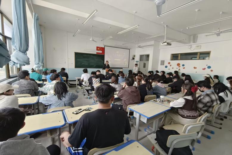 “青春·担当·作为”—信息工程学院学生 第四党支部开展二十大精神专题学习